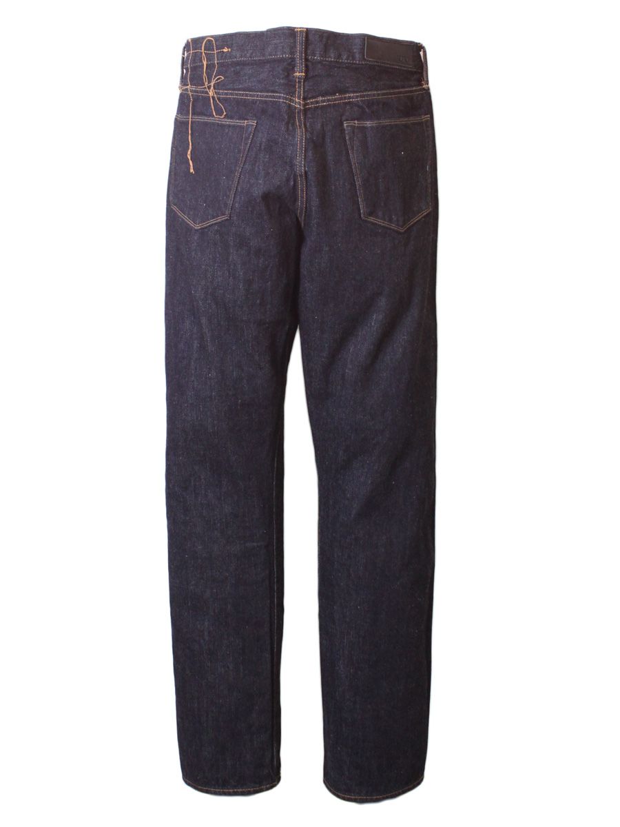 kuro jeans