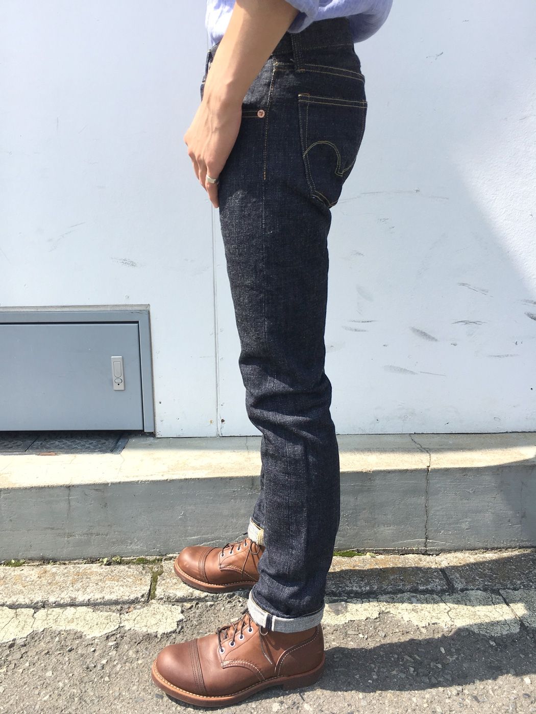 tight tapered jeans